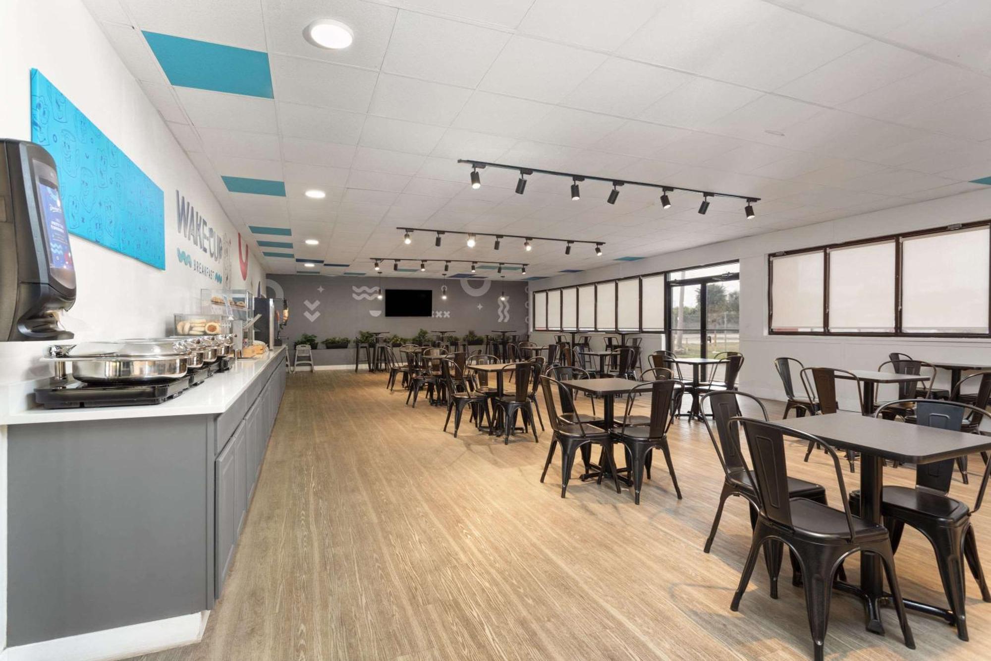 Developer Inn Downtown Orlando, A Baymont By Wyndham Exterior photo